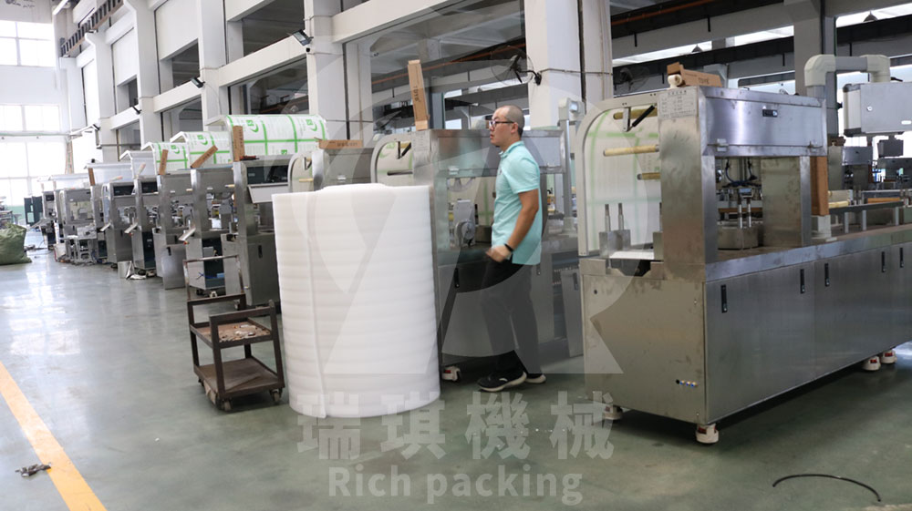 blister packing machine