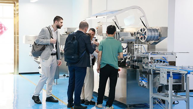 blister packing machine