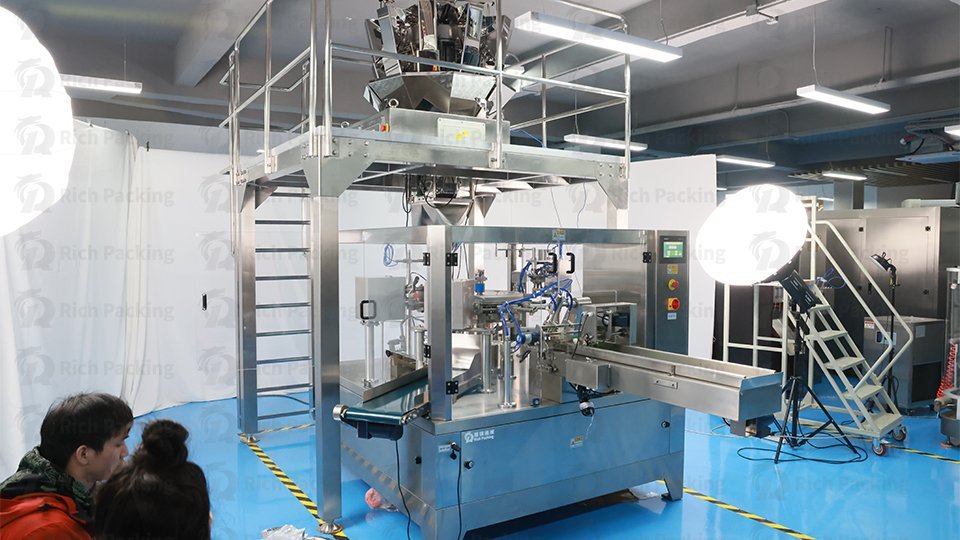 rotary pouch packaging machine