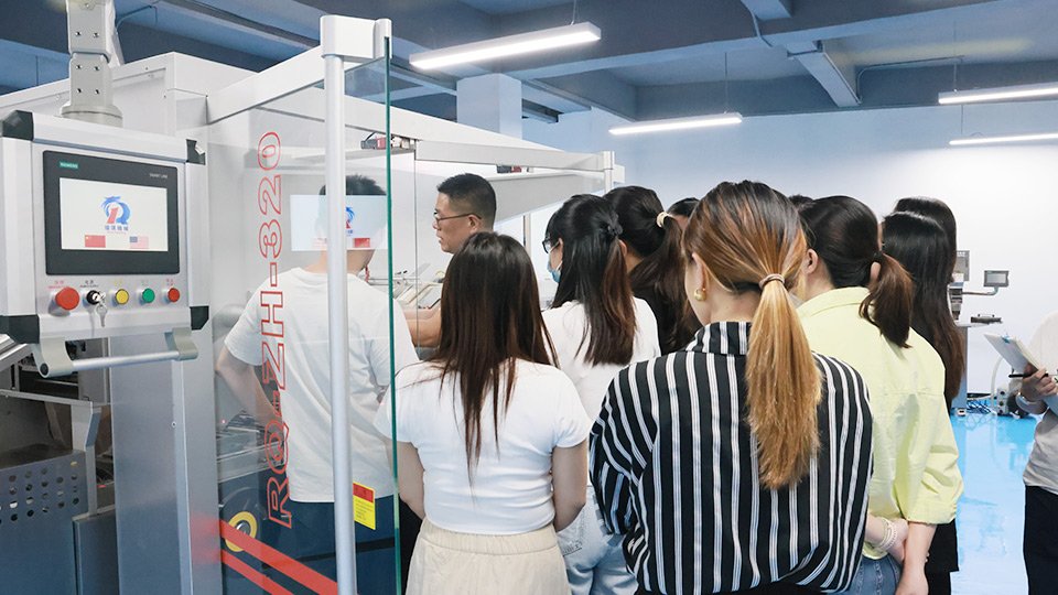 Rich Packing Enhances Employee Expertise with In-Depth Training on New RQ-HZ-320W Horizontal High-Speed Cartoning Machine